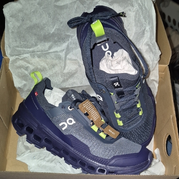ON Women's Dark Blue and Lime Sneakers - Picture 1 of 10
